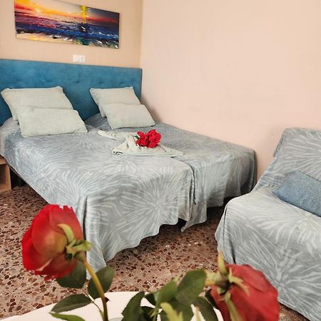Apartamentos Belladorm Бенидорм Экстерьер фото